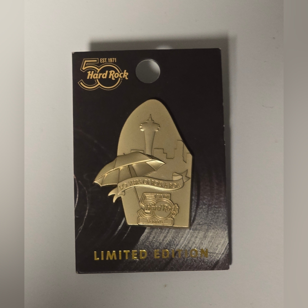 Hard Rock Limited Edition Gold Pin - Seattle Skyline 50th Anniversary *Rare*